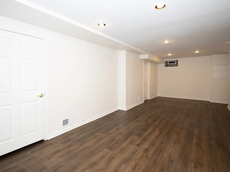 1521 Margaret Ct — Photo 39