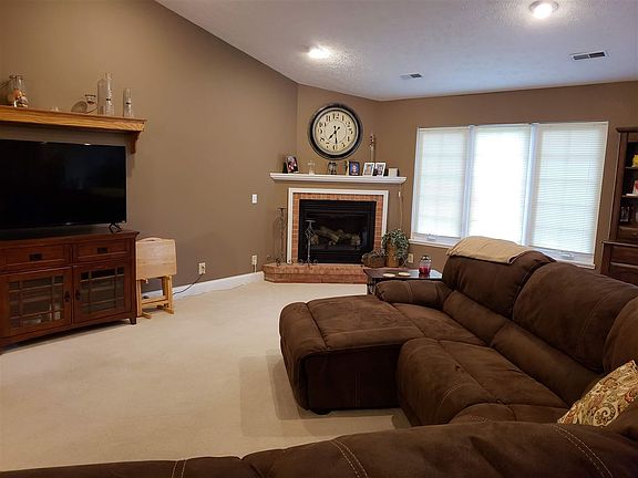 2nd image of 6138 Flintlock Dr