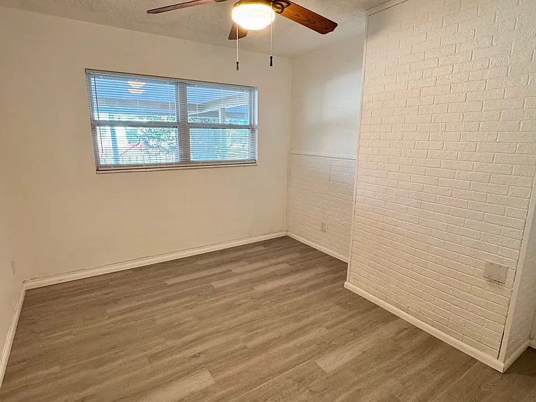 3560 Beach Dr SE — Photo 14