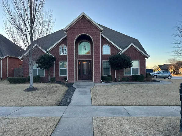 4500 Swinton Dr, Bentonville, AR 72713
