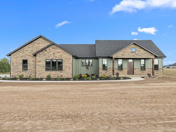 3rd image of 118 Country Corner Drive Street