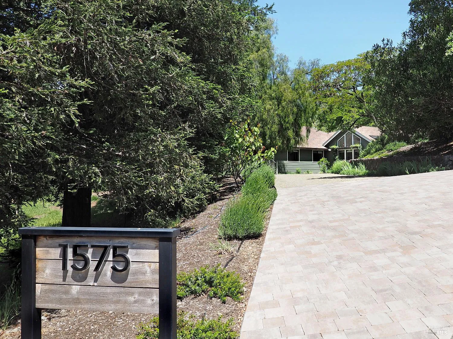 1575 Fox Ridge Road - Photo 6