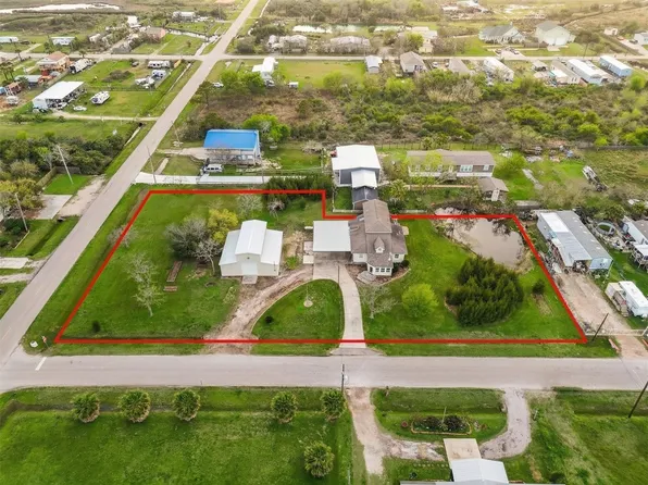 542 16th St, San Leon, TX 77539