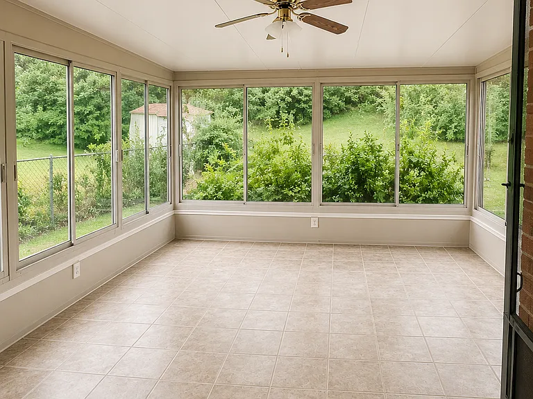 1655 Clover Ln — Photo 25