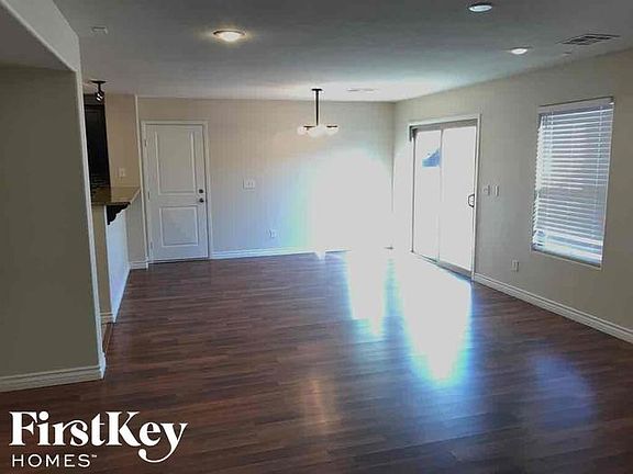 3rd image of 7411 Kingston Cove St