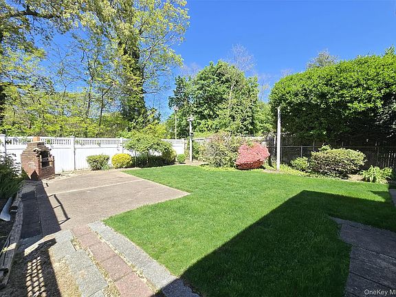 3rd image of 597 Woodland Drive