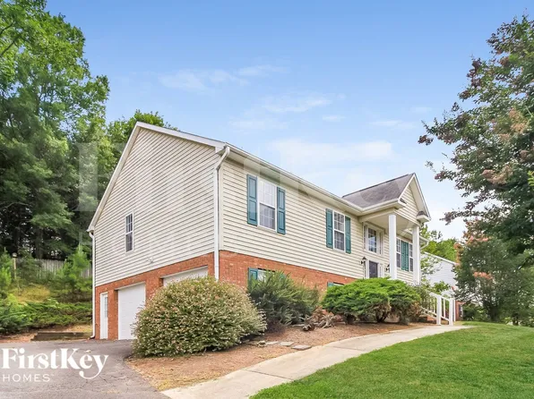 5041 Windsbury Ridge Rd, Clemmons, NC 27012