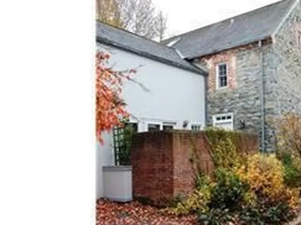 20 S Rockland Falls Rd, Rockland, DE 19732