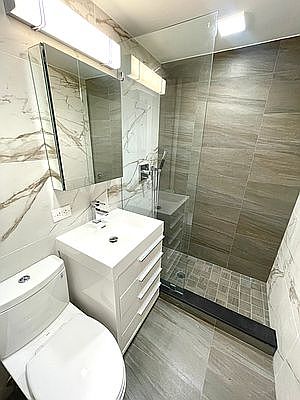 2nd image of 45 Tudor City Pl #6003