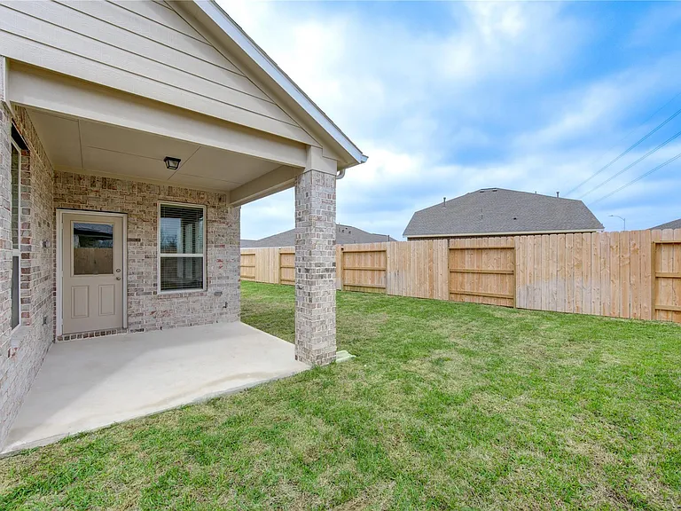 27006 Wandering Glen Ln — Photo 46