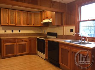 103 Fairview Ave, Pawtucket, RI 02860