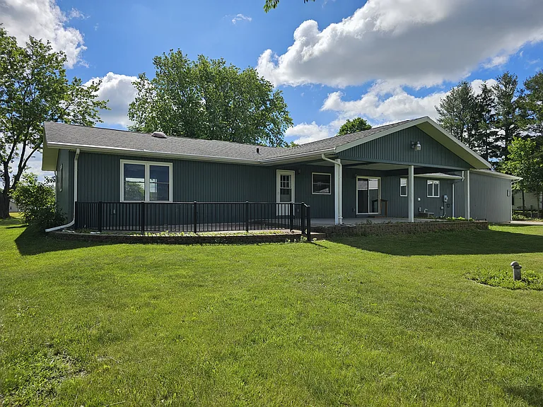 W330N9225 W Shore Dr — Photo 34