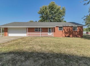 1 Meadowbrook Dr, Bentonville, AR 72712