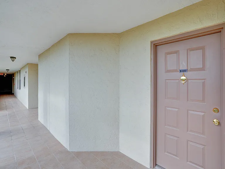 955 Egret Cir #405 — Photo 41