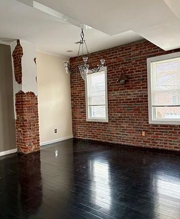 3rd image of 266 Livingston Ave Floor 2