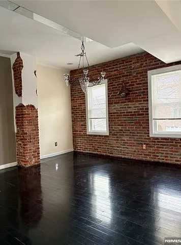 266 Livingston Ave #2 — Photo 3
