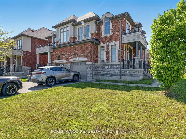 634 Sweetwater Cres, Newmarket, ON L3X 0H5