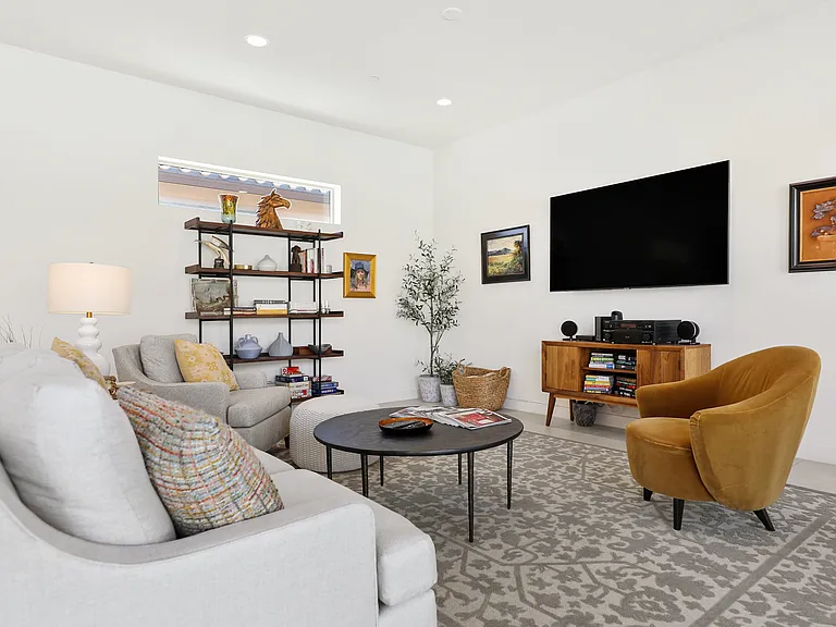 80325 Champions Way — Photo 7