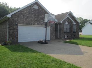 585 N Fairview Dr, Rockport, IN 47635