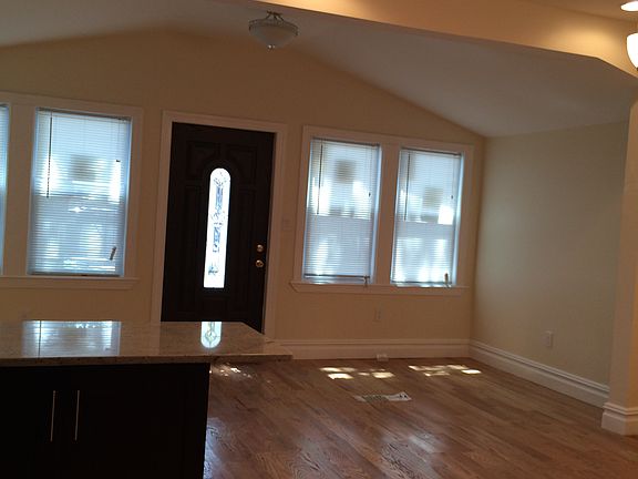 4th image of 1835 Rockaway Pkwy #00