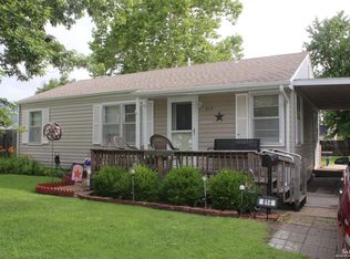 814 Seneca Ave, Salina, KS 67401