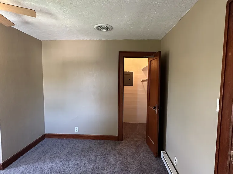 2940 Pitt St #4 — Photo 6