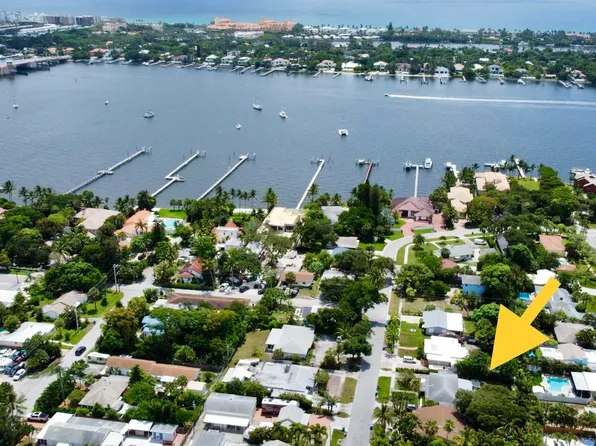 124 Mayfield Road, Lantana, FL 33462