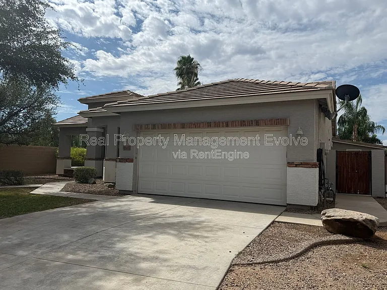 4381 E Sundance Ct — Photo 3