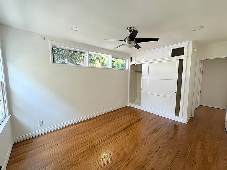 215 N Kenmore Ave #D — Photo 13