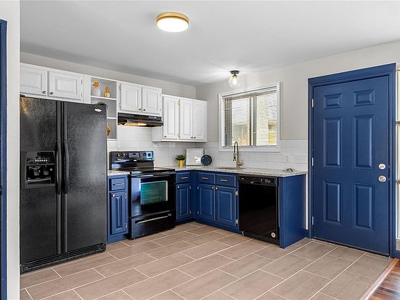 5th image of 10542 Edgefield Dr