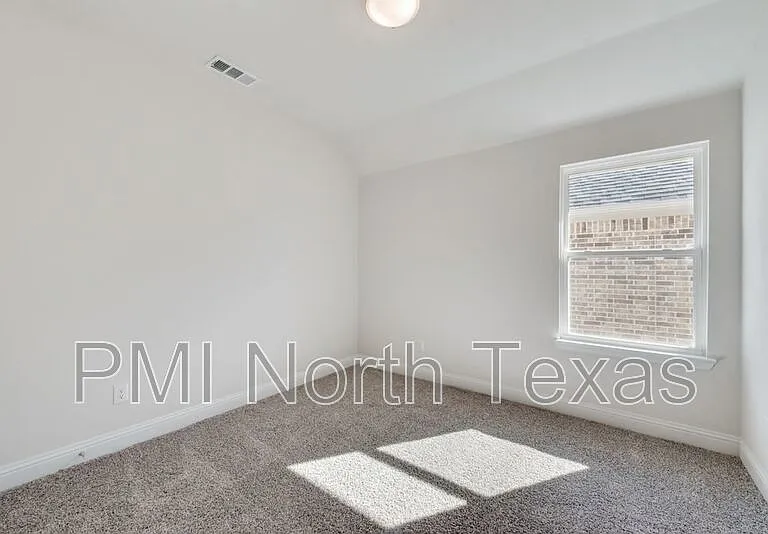 309 Amenduni Ln — Photo 15