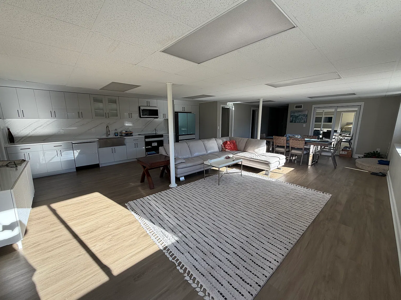 2 bed, 1200 sqft, $2,350 — Photo 3
