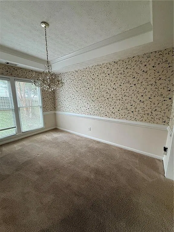 4 bed, 2.5 bath, 2324 sqft, $2,200 — Photo 3