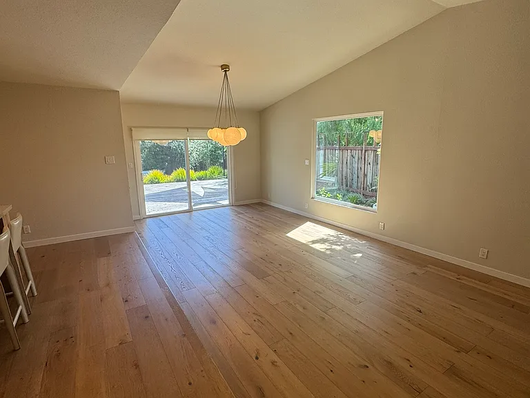 3368 Twin Oaks Dr — Photo 3