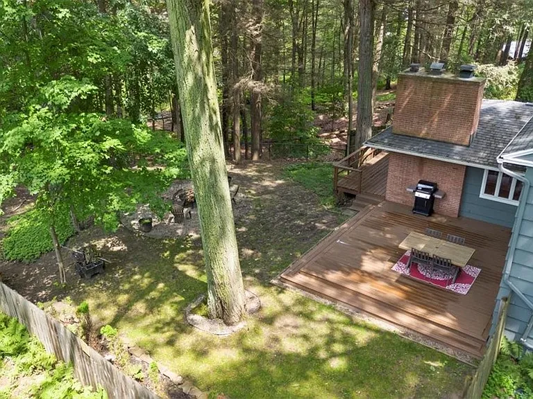 485 Oakridge Dr — Photo 35