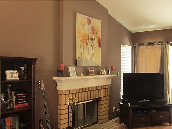 4th image of 15620 Meadow Dr