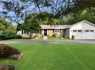 60 Shippee Rd, East Greenwich, RI 02818