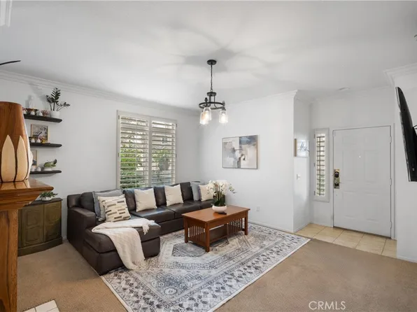 686 Azure Ln Unit 2, Corona, CA 92879