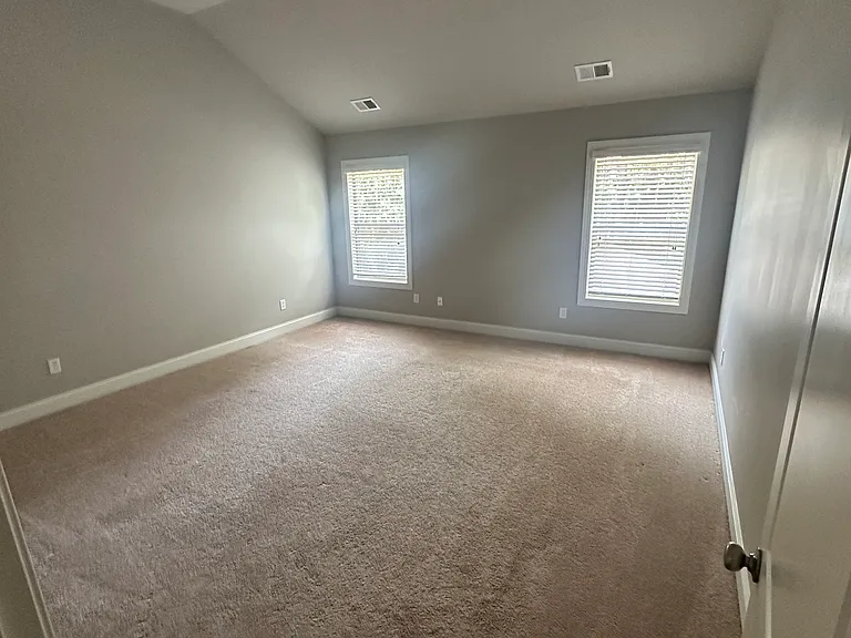 1185 Ashland Dr — Photo 14
