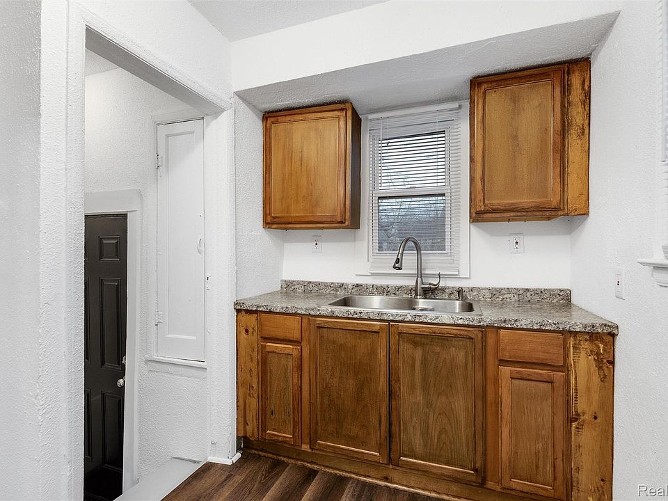 1st image of 12244 Woodmont Ave