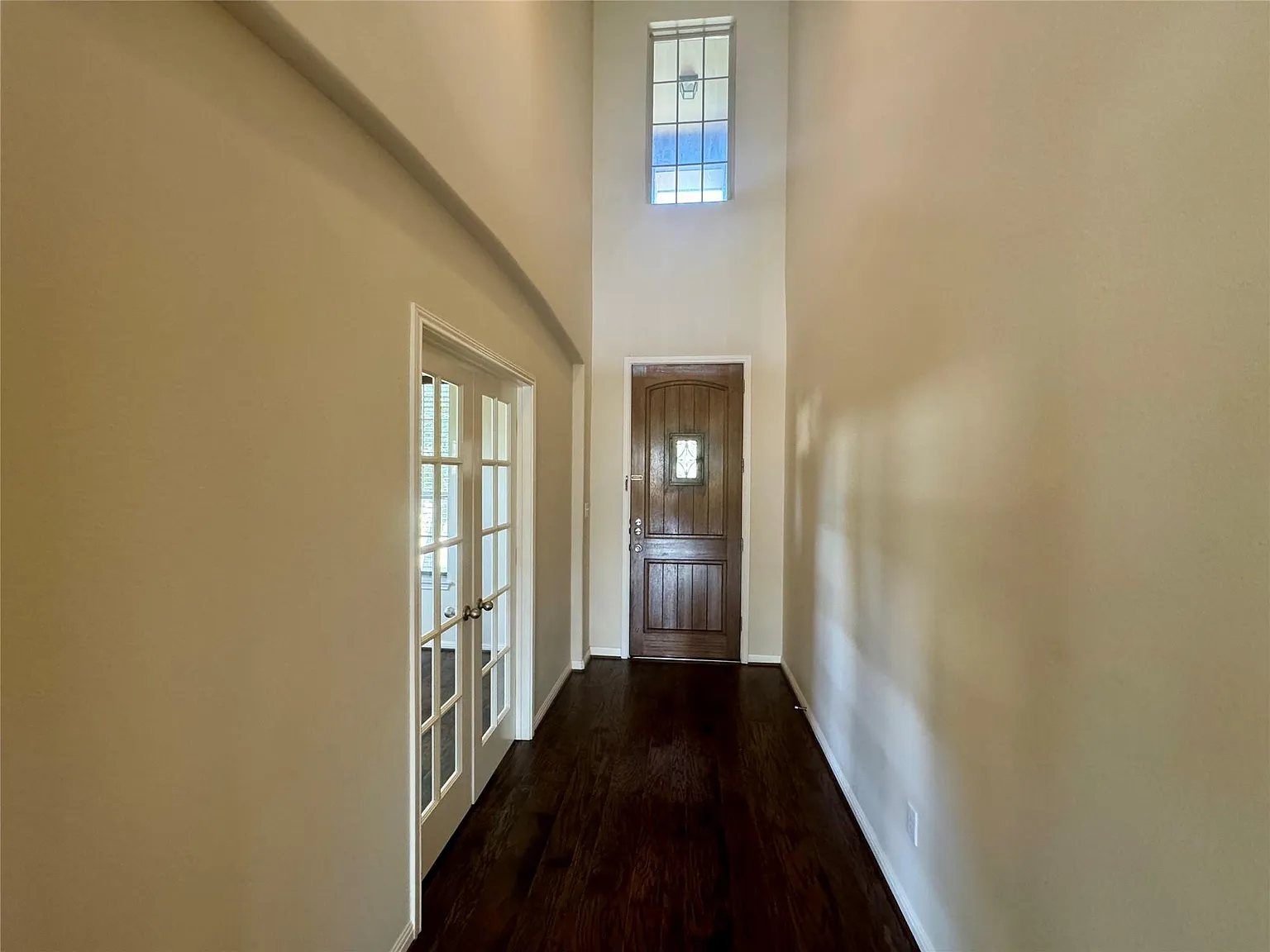 4 bed, 3.5 bath, 3200 sqft, $3,095 — Photo 2