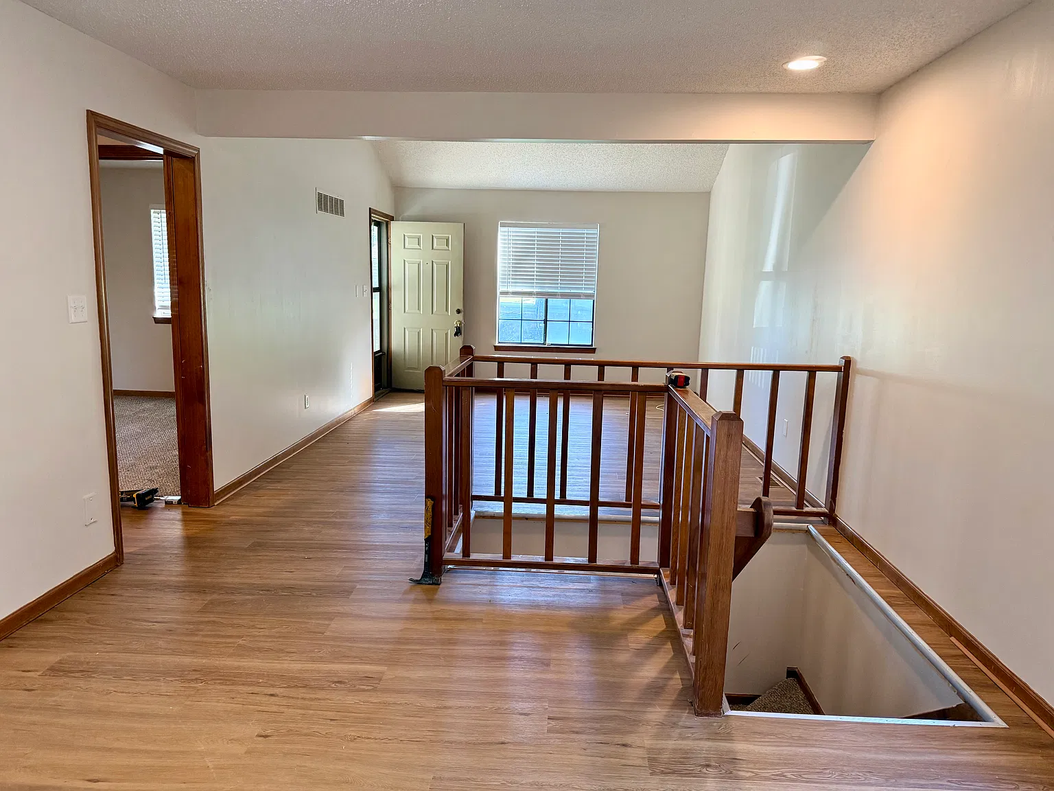 3 bed, $1,595 — Photo 3