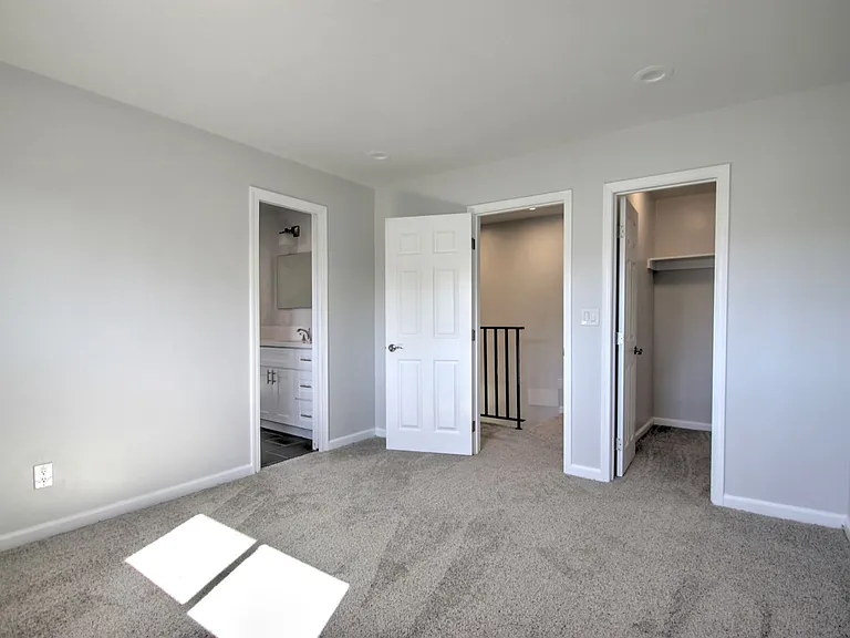3148 - 3150 Florine Dr. — Photo 8