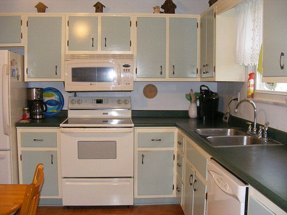 3rd image of 12416 Lakeside Dr