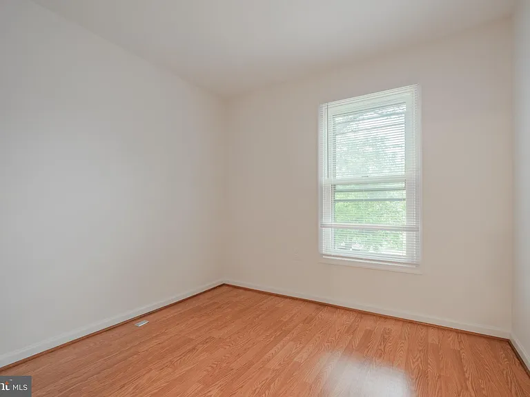 14167 Royal Oak Ln — Photo 28