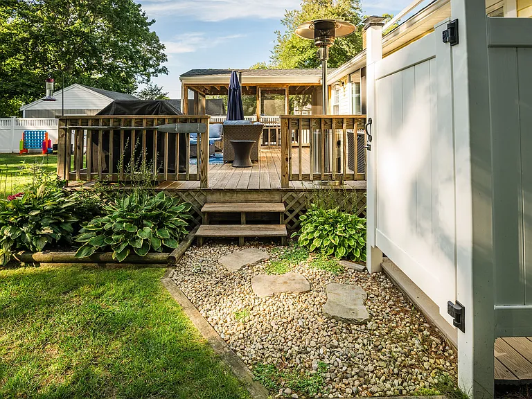 218 Roxy Cahoon Rd — Photo 38