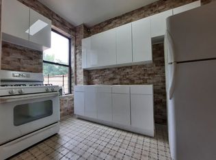 27 Brevoort Pl #D, Brooklyn, NY 11216