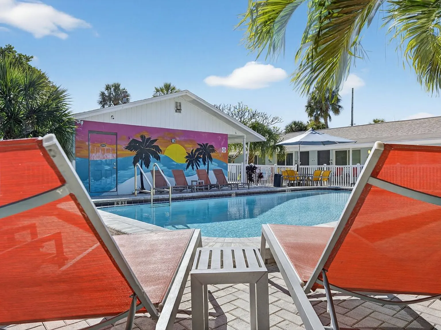 Welcome to Park Shore Boutique Apartments - Your Coastal Retreat! — Photo 3