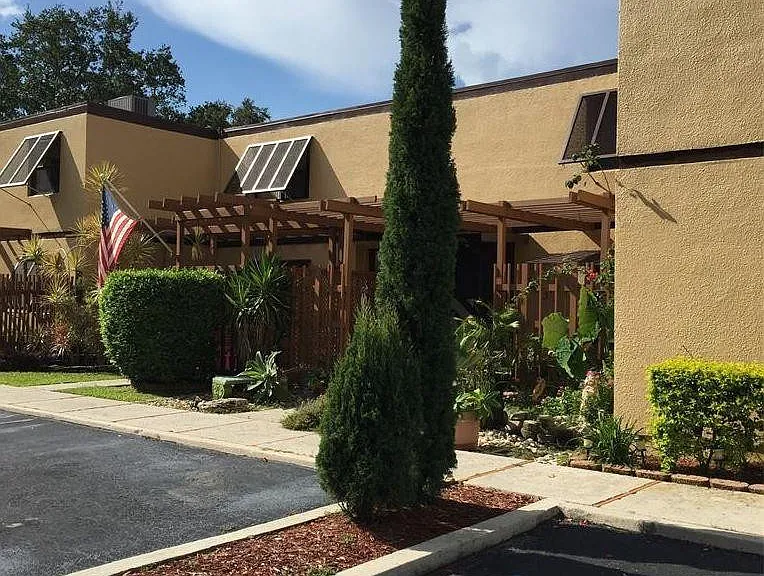 10740 S Golfview Dr — Photo 1