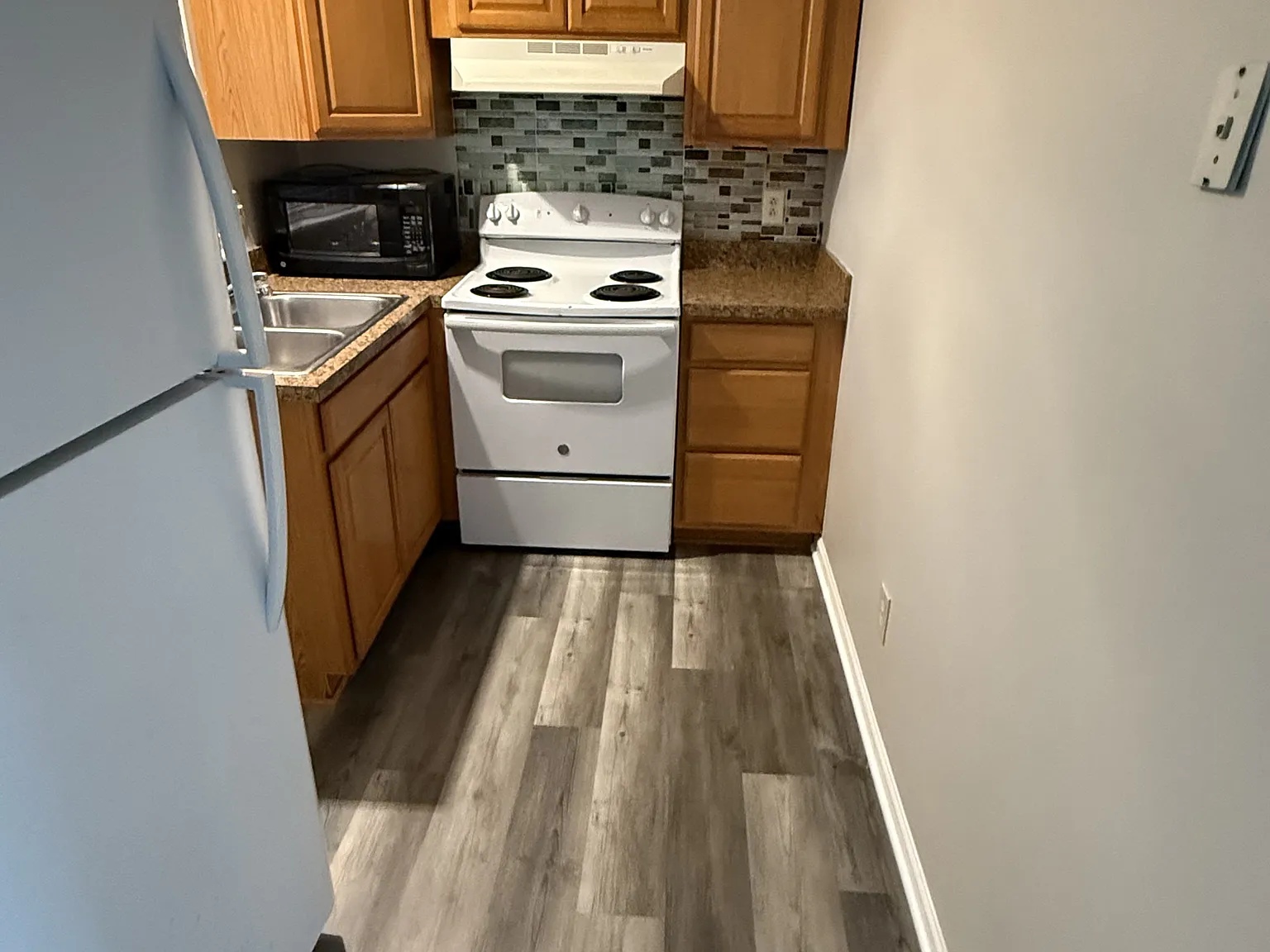 Hedge Ln, 11-13 - G — Photo 4